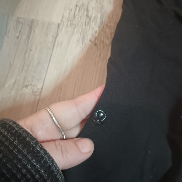 Lululemon - Picture 5 of 5